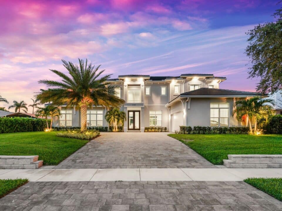 A Florida Home at dusk